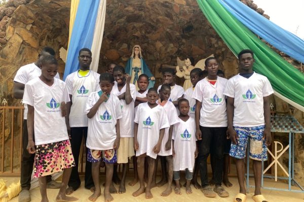 Children in MSF Tshirts in Ghana NHFGC